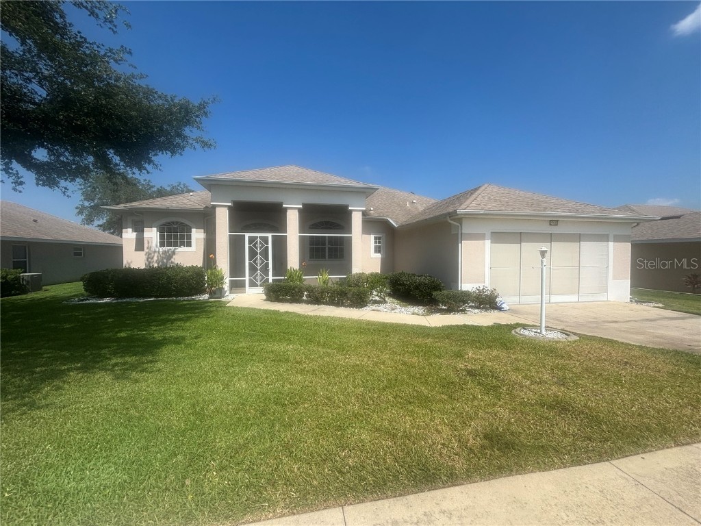 27135 Nostalgia Drive Leesburg FL 34748 G5082224 image1