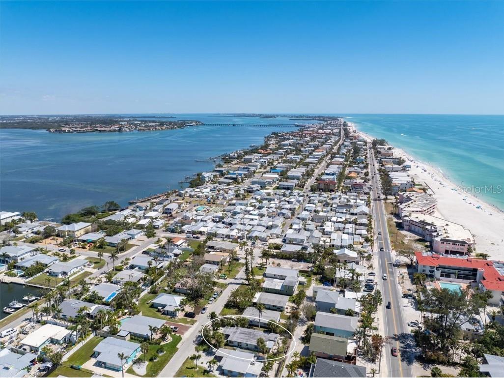 2714 Avenue C Holmes Beach FL 34217 A4671617 image12