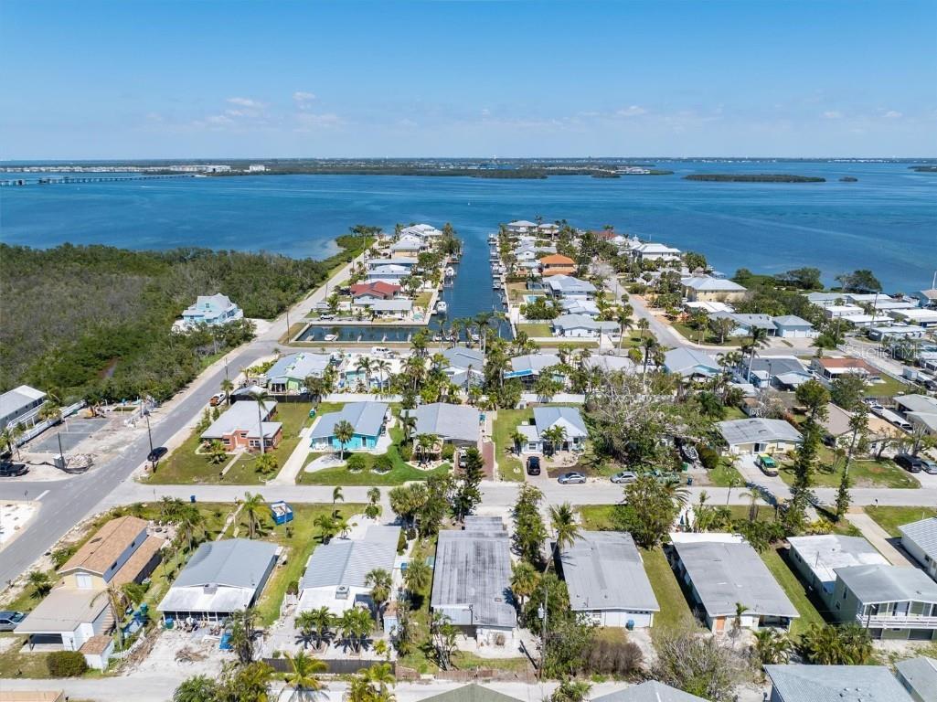 2714 Avenue C Holmes Beach FL 34217 A4671617 image6