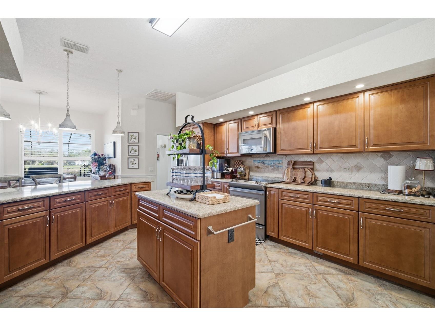 2714 Barret Avenue Plant City FL 33566 TB8488667 image17