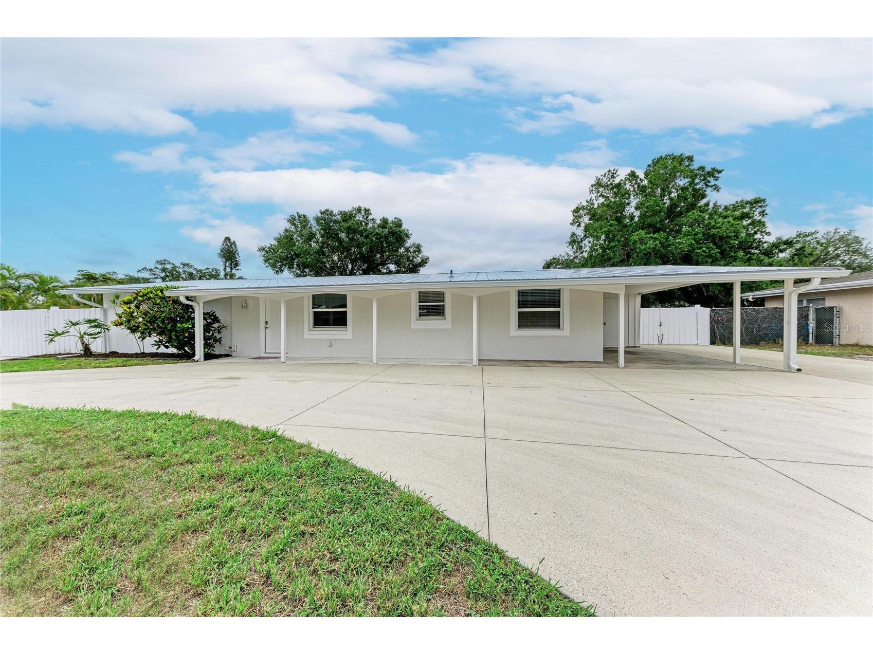 2714 Datura Street Sarasota FL 34239 N6144604 image1