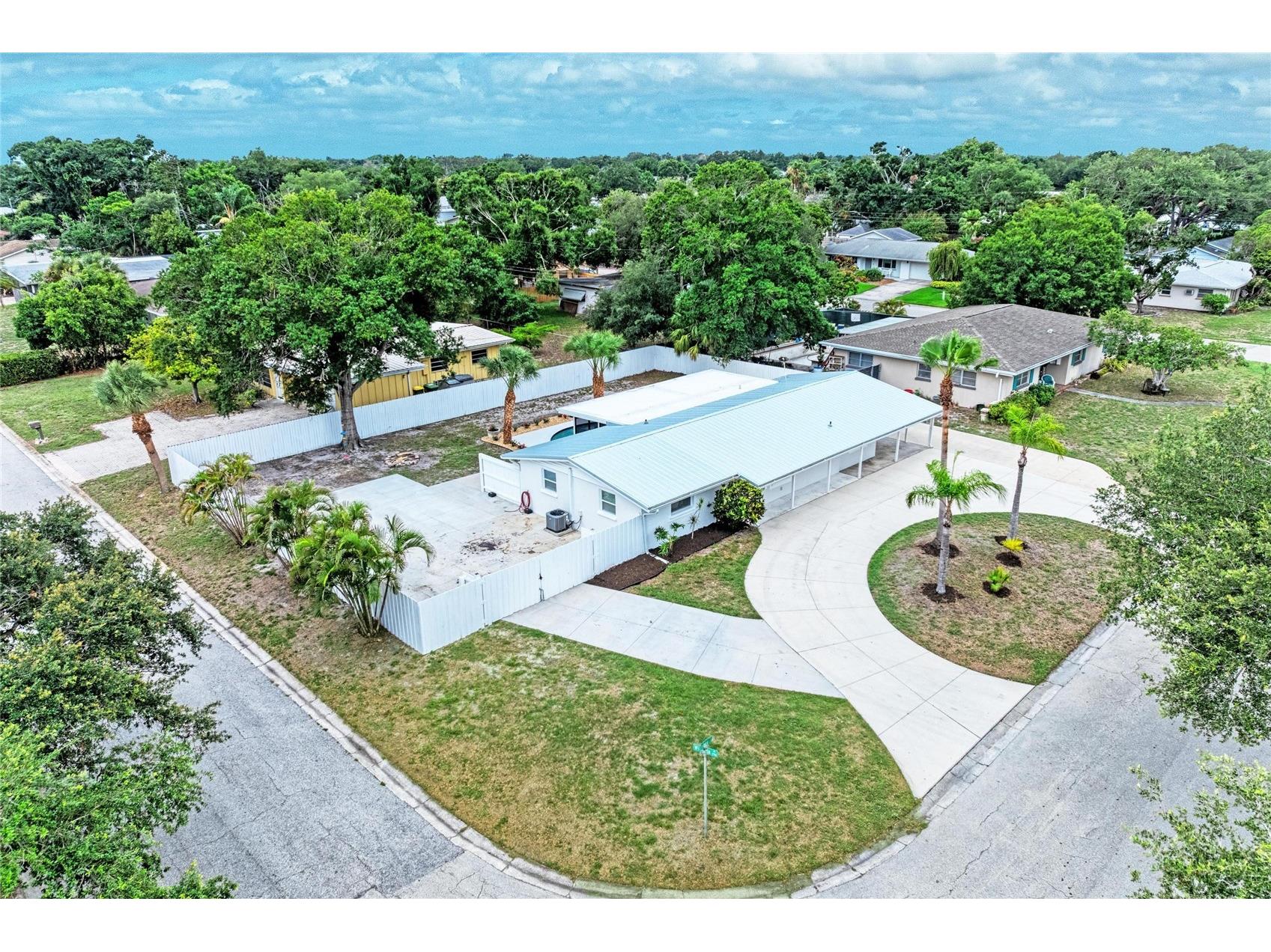 2714 Datura Street Sarasota FL 34239 N6144604 image61