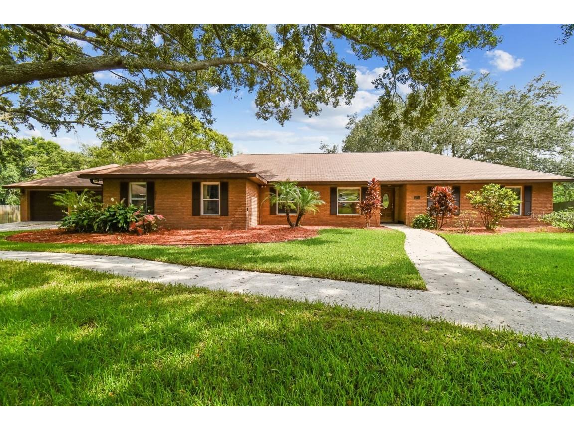 2714 Golf Heights Circle Valrico FL 33596 T3455515 image1