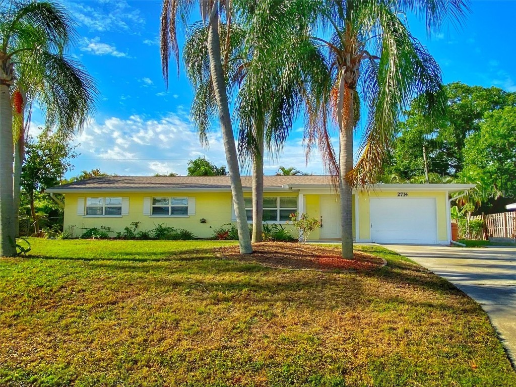 2714 Grove Street Sarasota FL 34239 A4532181 image1