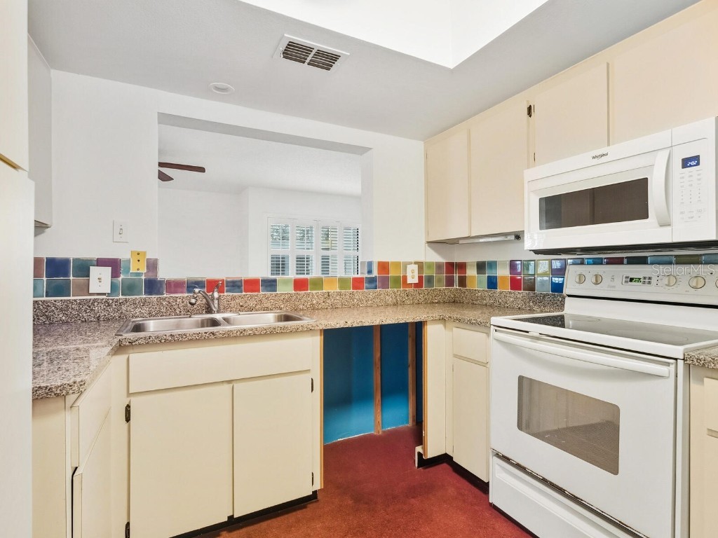 2714 Orchid Oaks Drive #101 Sarasota FL 34239 - PHILLIPPI CREEK A4673251 image10