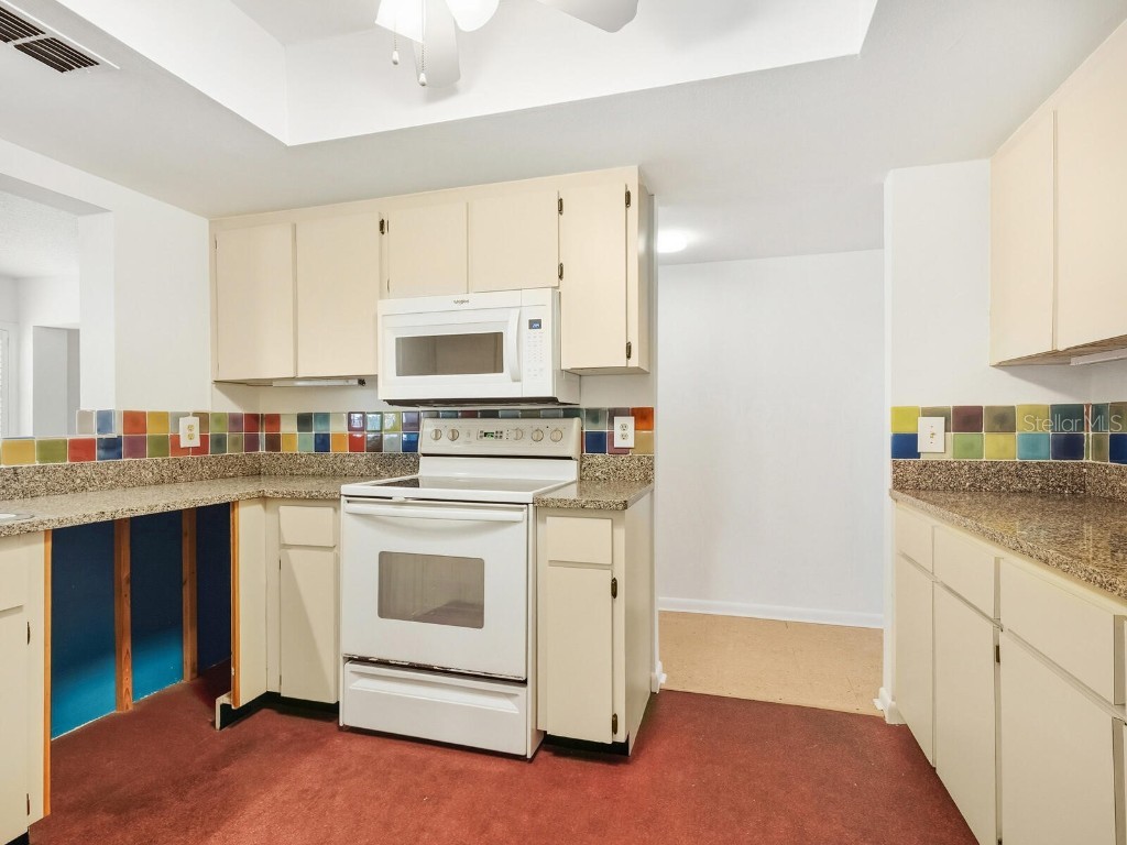 2714 Orchid Oaks Drive #101 Sarasota FL 34239 - PHILLIPPI CREEK A4673251 image13