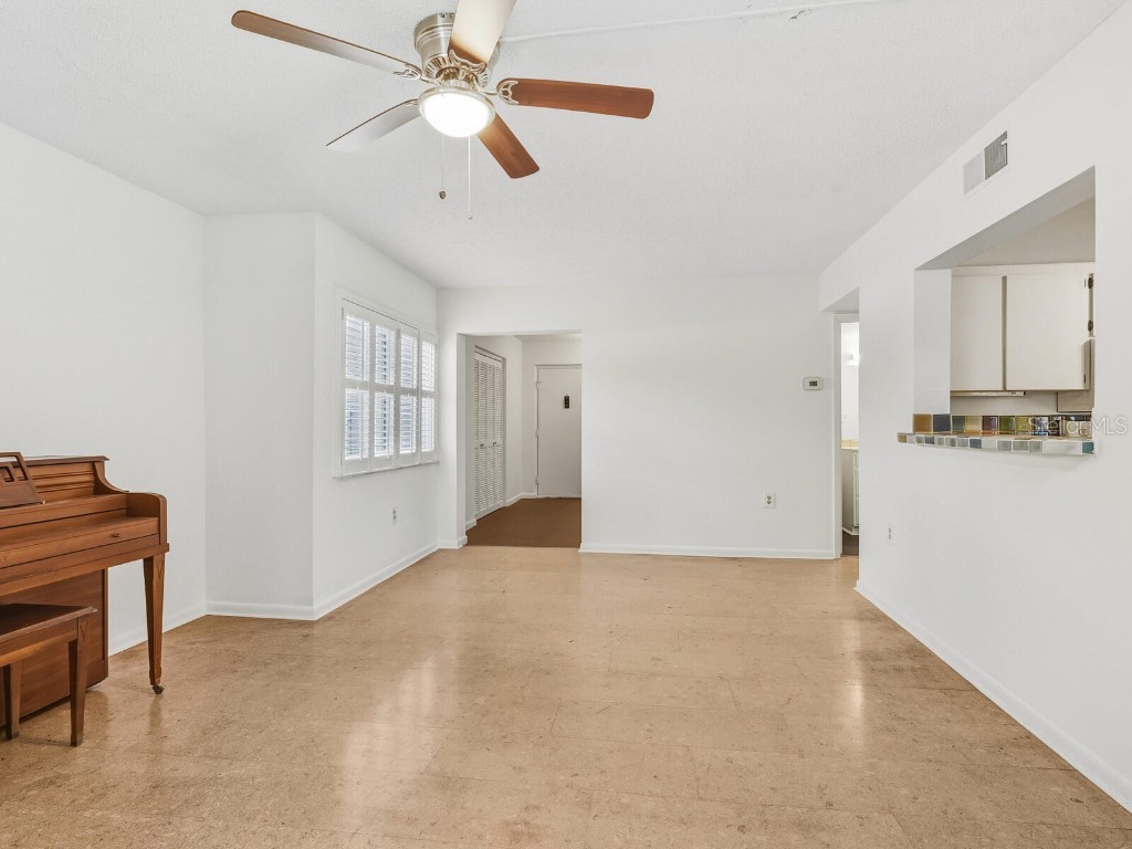 2714 Orchid Oaks Drive #101 Sarasota FL 34239 - PHILLIPPI CREEK A4673251 image5