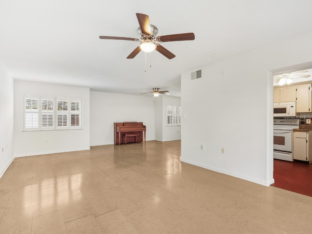 2714 Orchid Oaks Drive #101 Sarasota FL 34239 - PHILLIPPI CREEK A4673251 image9