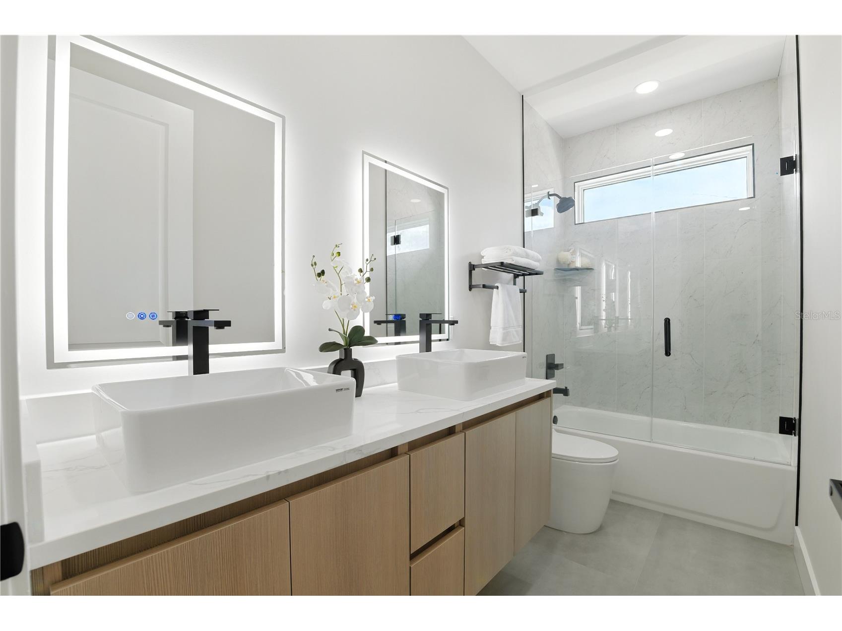 2714 W 1/2 Tampa Bay Boulevard Tampa FL 33607 TB8480871 image16