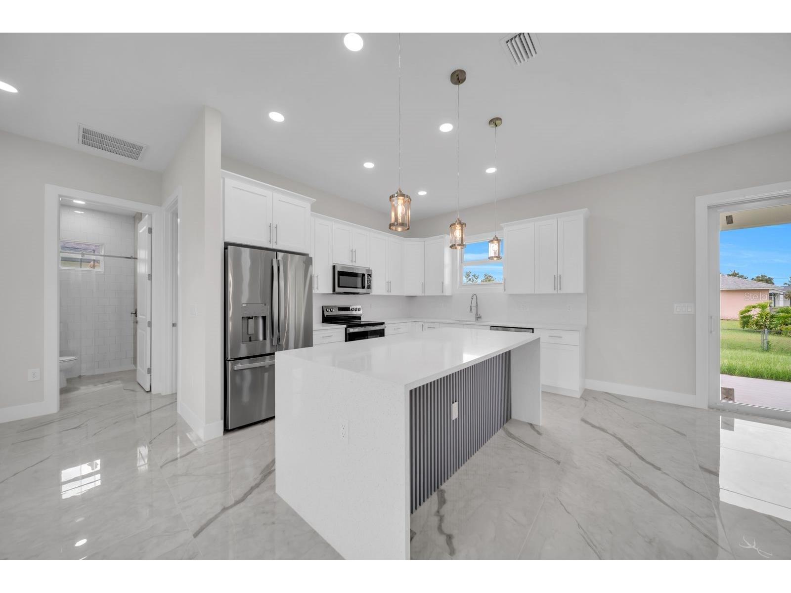 2715 10th Street W Lehigh Acres FL 33971 A4696954 image6