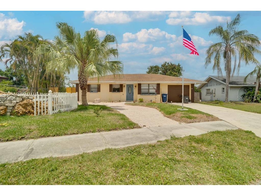 2715 36th Avenue Terrace E Bradenton FL 34208 A4653103 image1