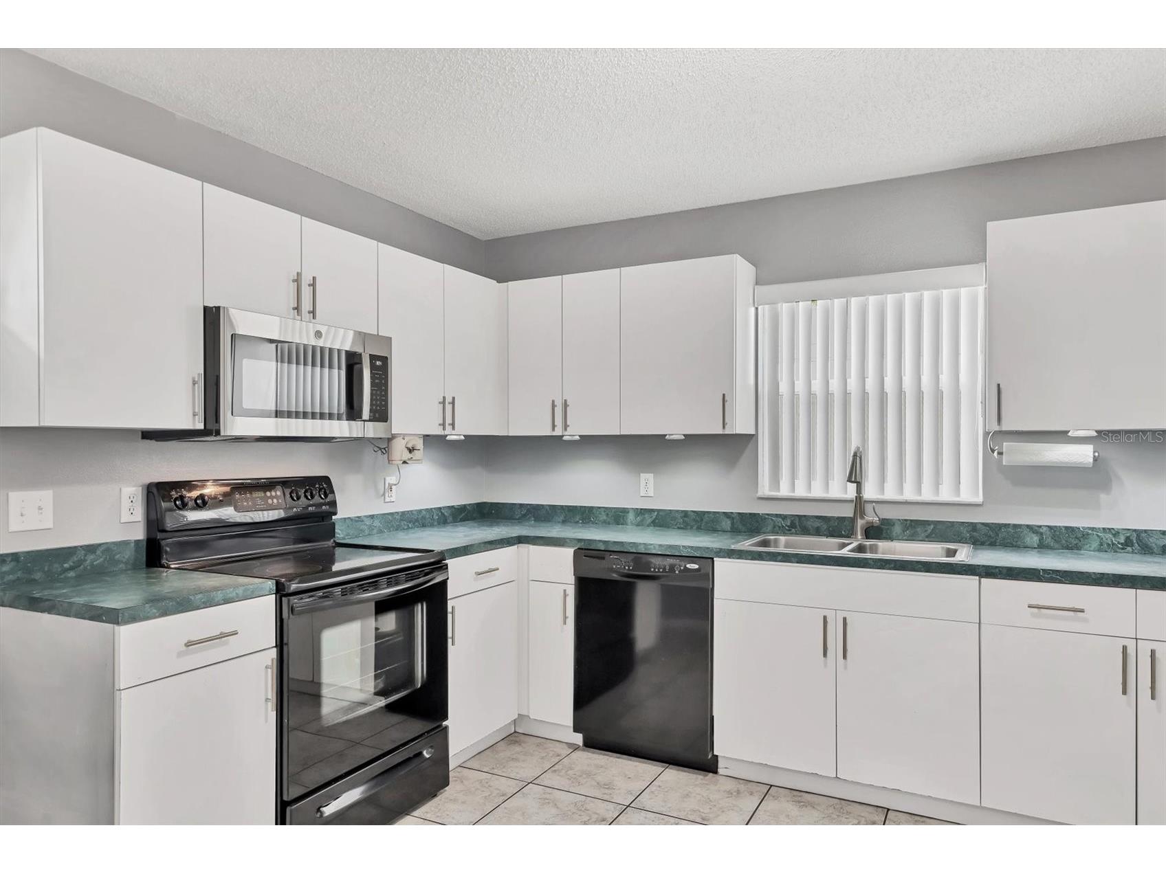 2715 52nd Avenue Terrace W Bradenton FL 34207 A4686957 image10