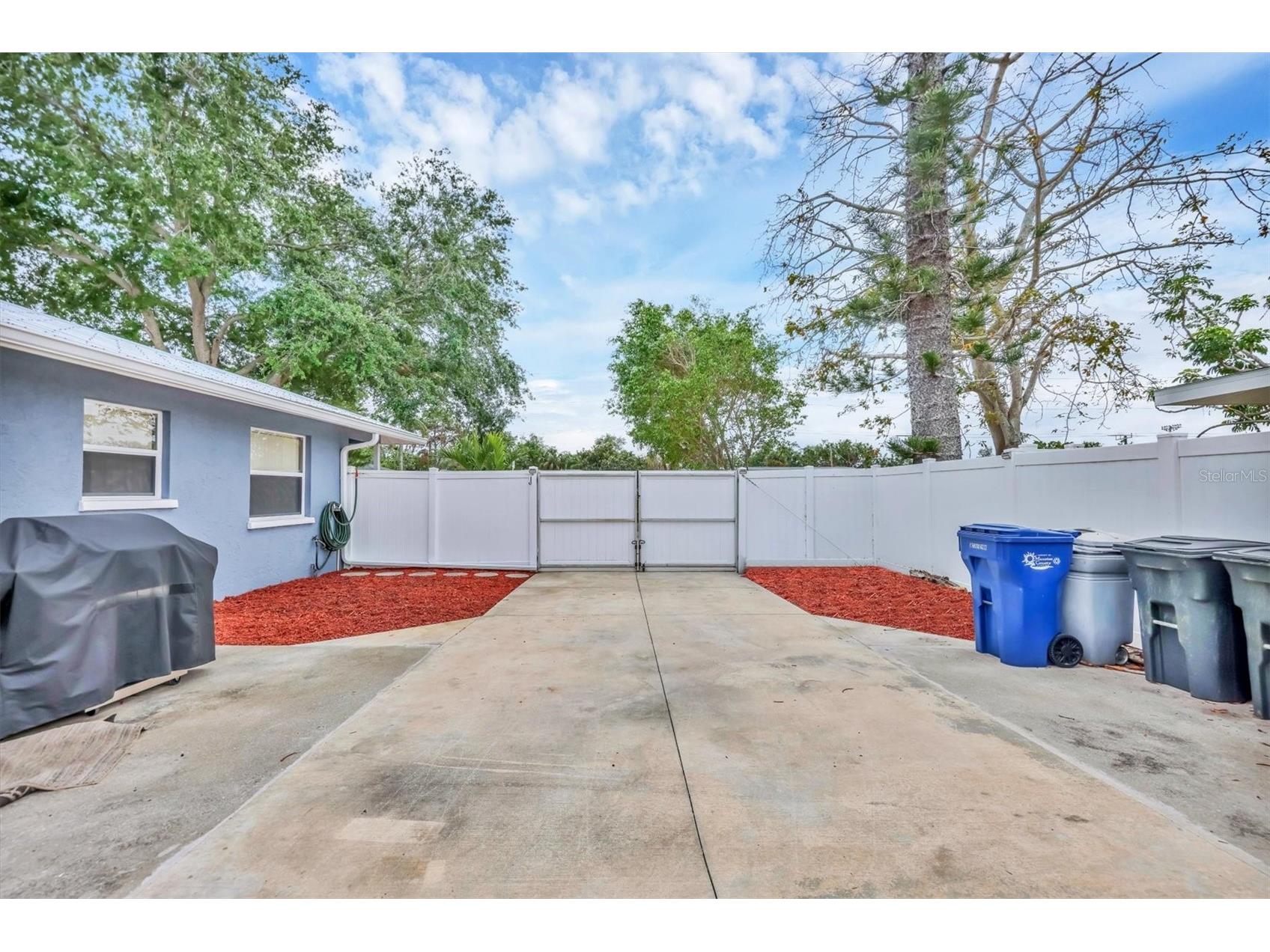 2715 52nd Avenue Terrace W Bradenton FL 34207 A4686957 image30