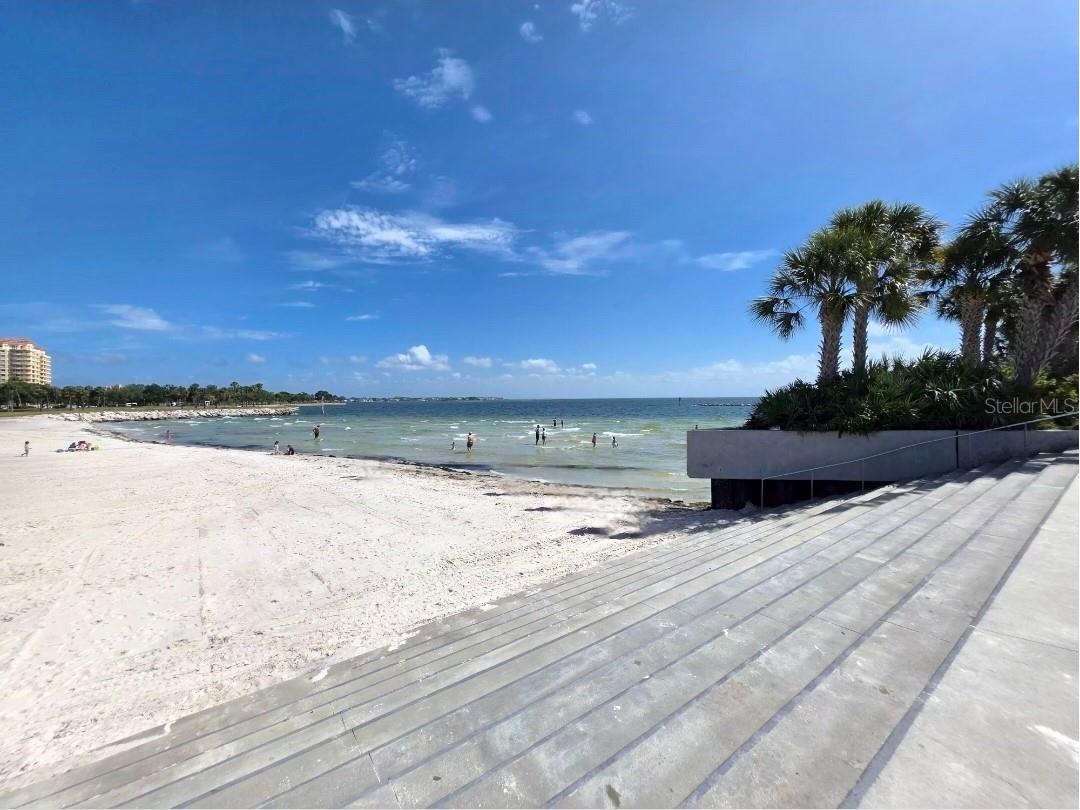 2715 5th Street S Saint Petersburg FL 33705 A4688512 image40