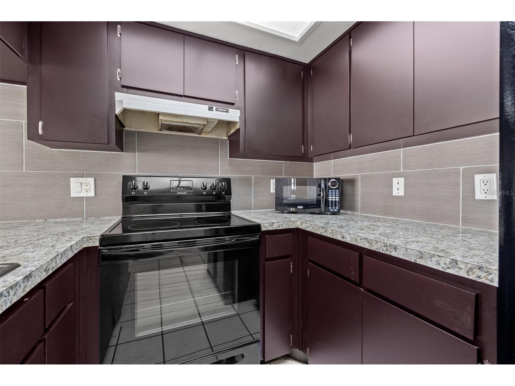 2715 63rd Terrace N #B Saint Petersburg FL 33702 TB8489273 image7