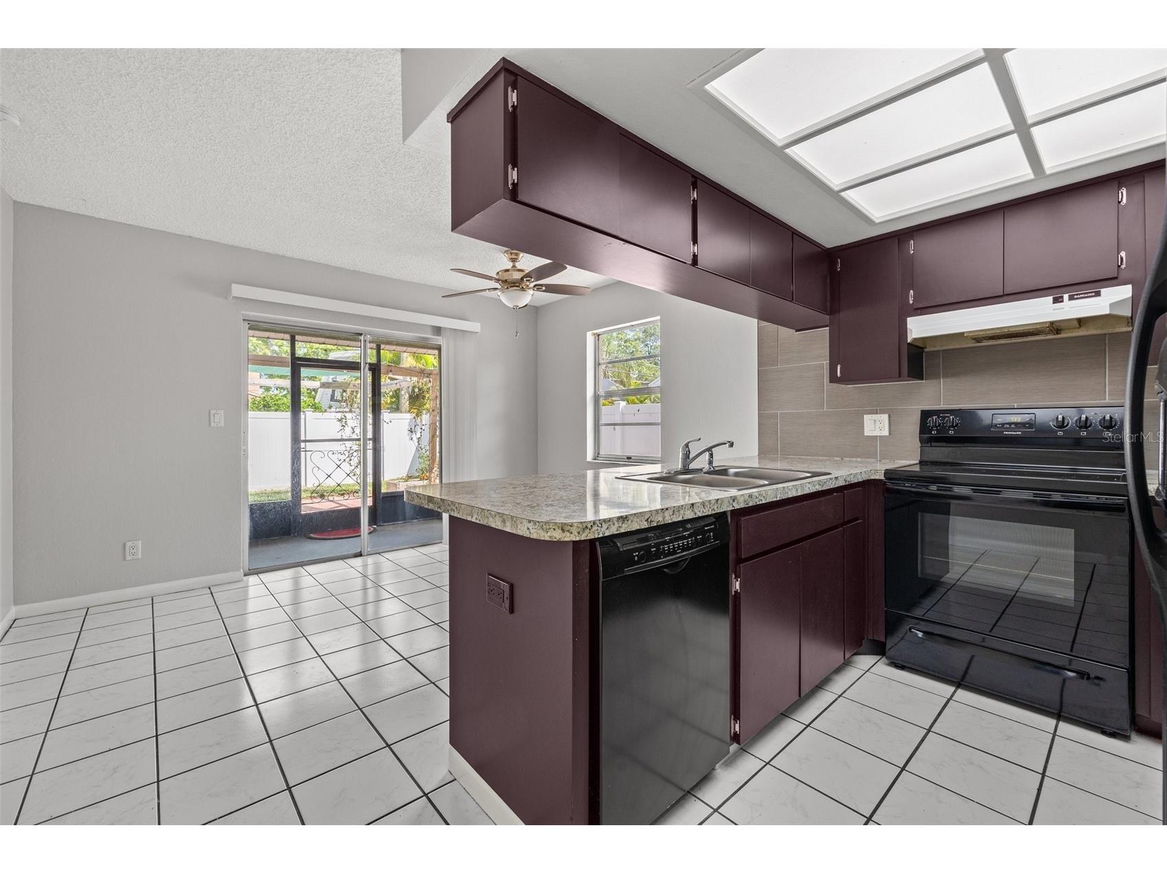 2715 63rd Terrace N #B Saint Petersburg FL 33702 TB8489273 image8