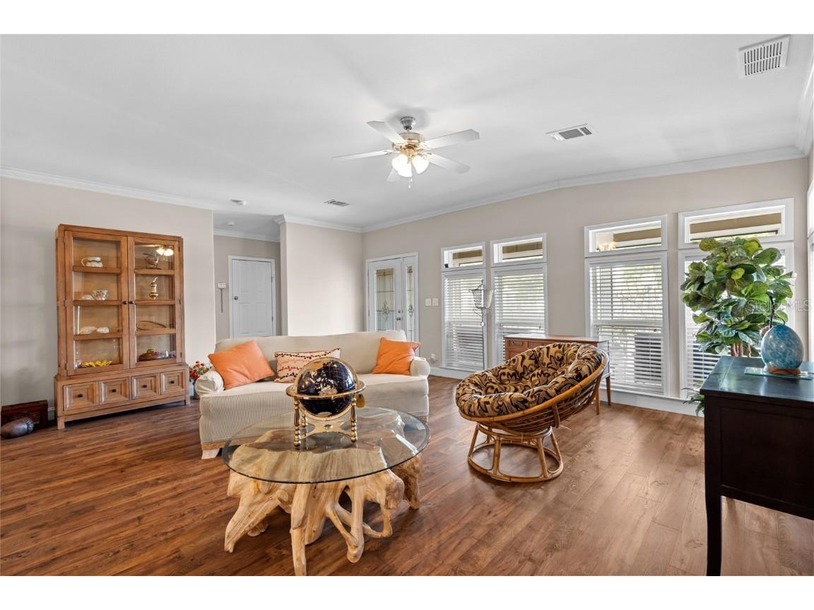 2715 9th Avenue N Saint Petersburg FL 33713 TB8449942 image5