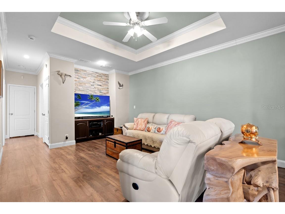 2715 9th Avenue N Saint Petersburg FL 33713 TB8457051 image13