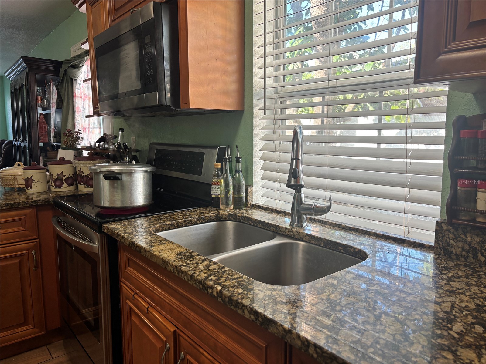 2715 Bel Aire Circle Tampa FL 33614 TB8486951 image8