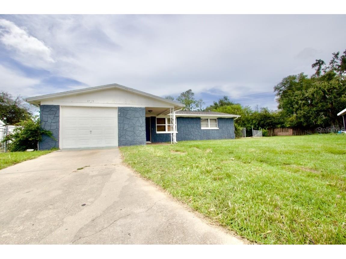 2715 Betty Place Holiday FL 34691 W7867390 image1