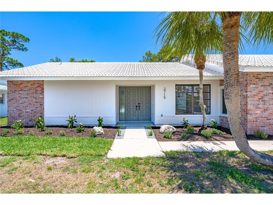 2715 Coventry Drive Sarasota FL 34231 A4568635 image1