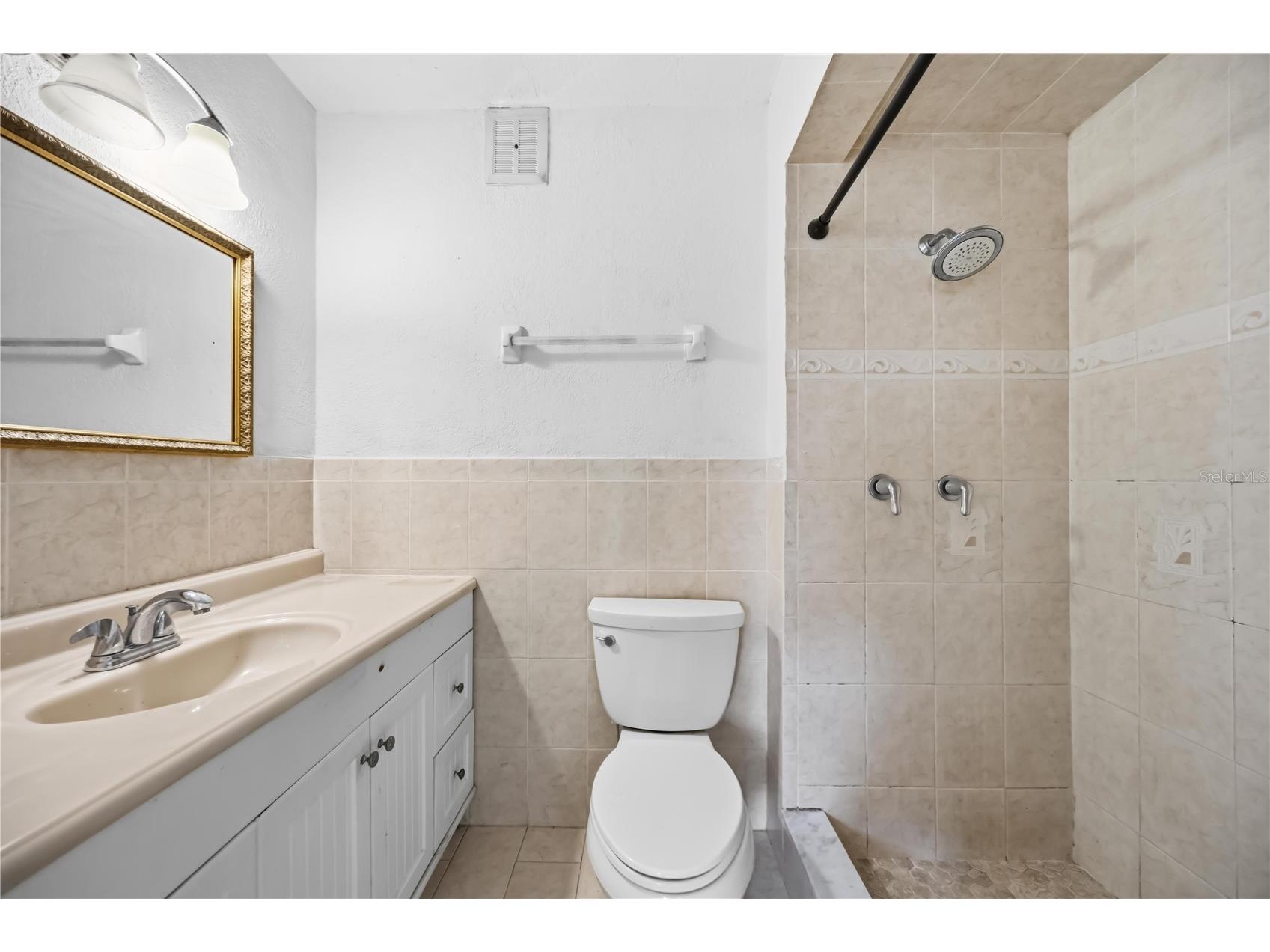 2715 Ingot Place Sarasota FL 34235 A4694449 image21