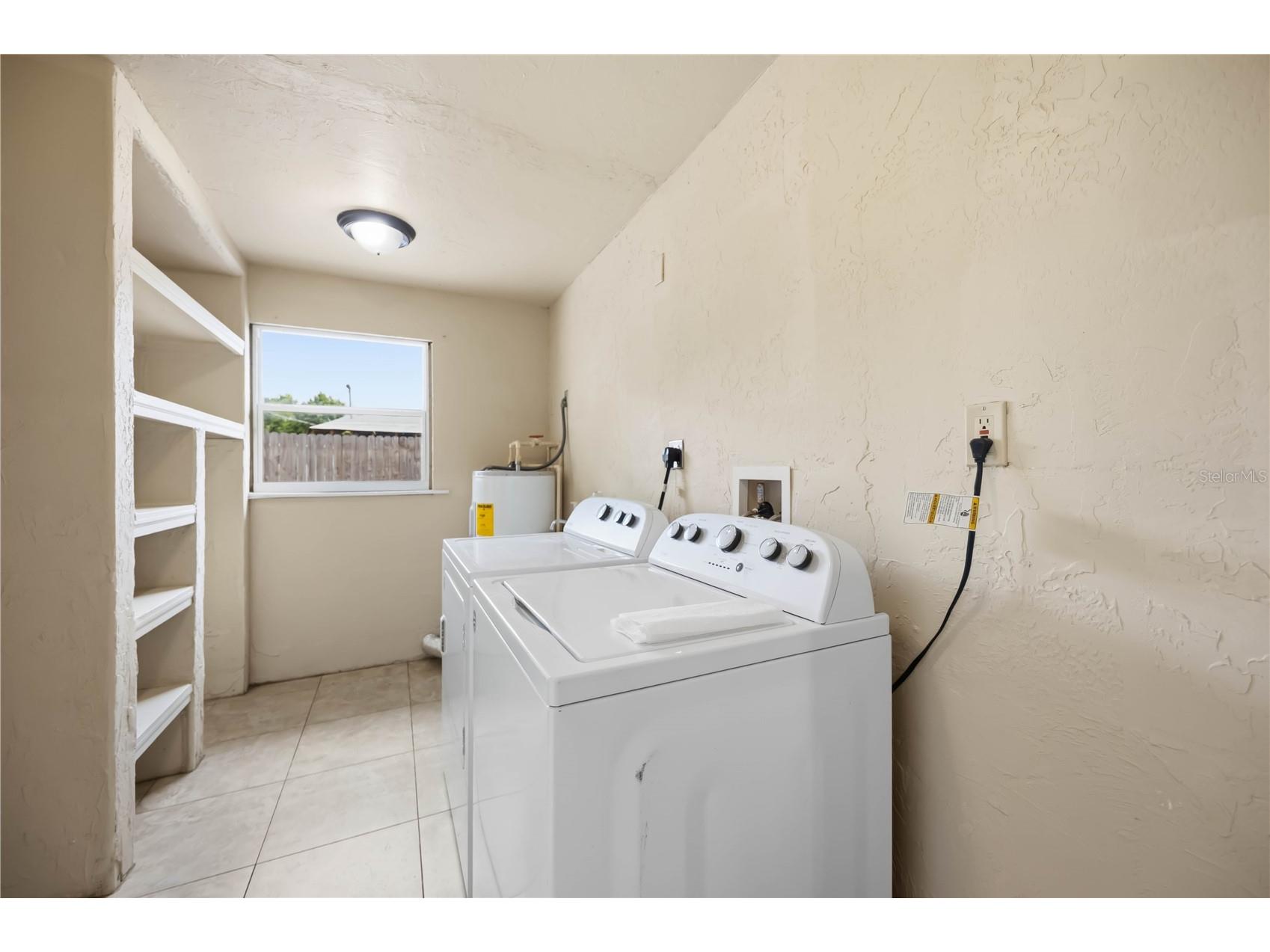 2715 Ingot Place Sarasota FL 34235 A4694449 image31