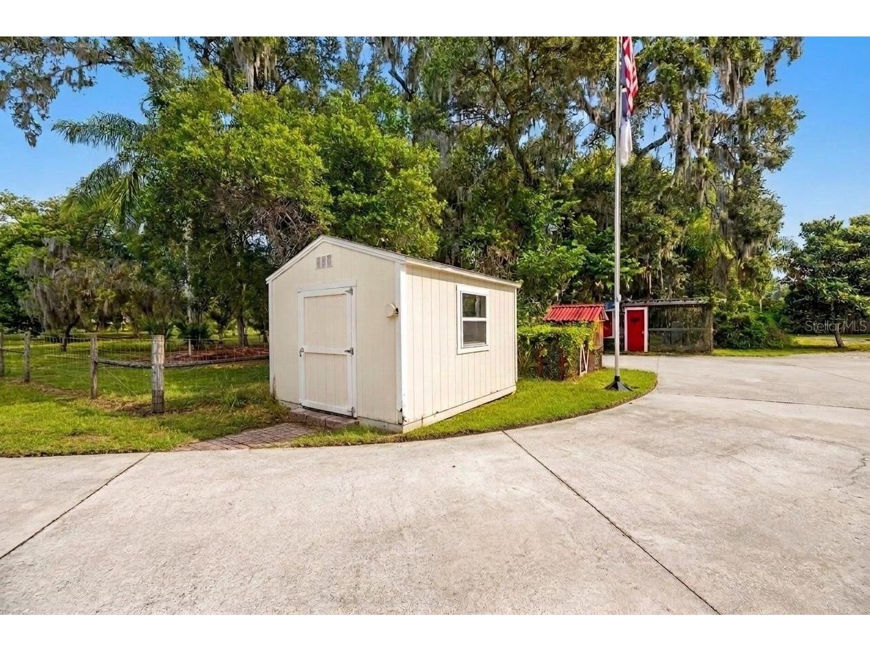 2715 Little Road Valrico FL 33596 TB8519953 image37