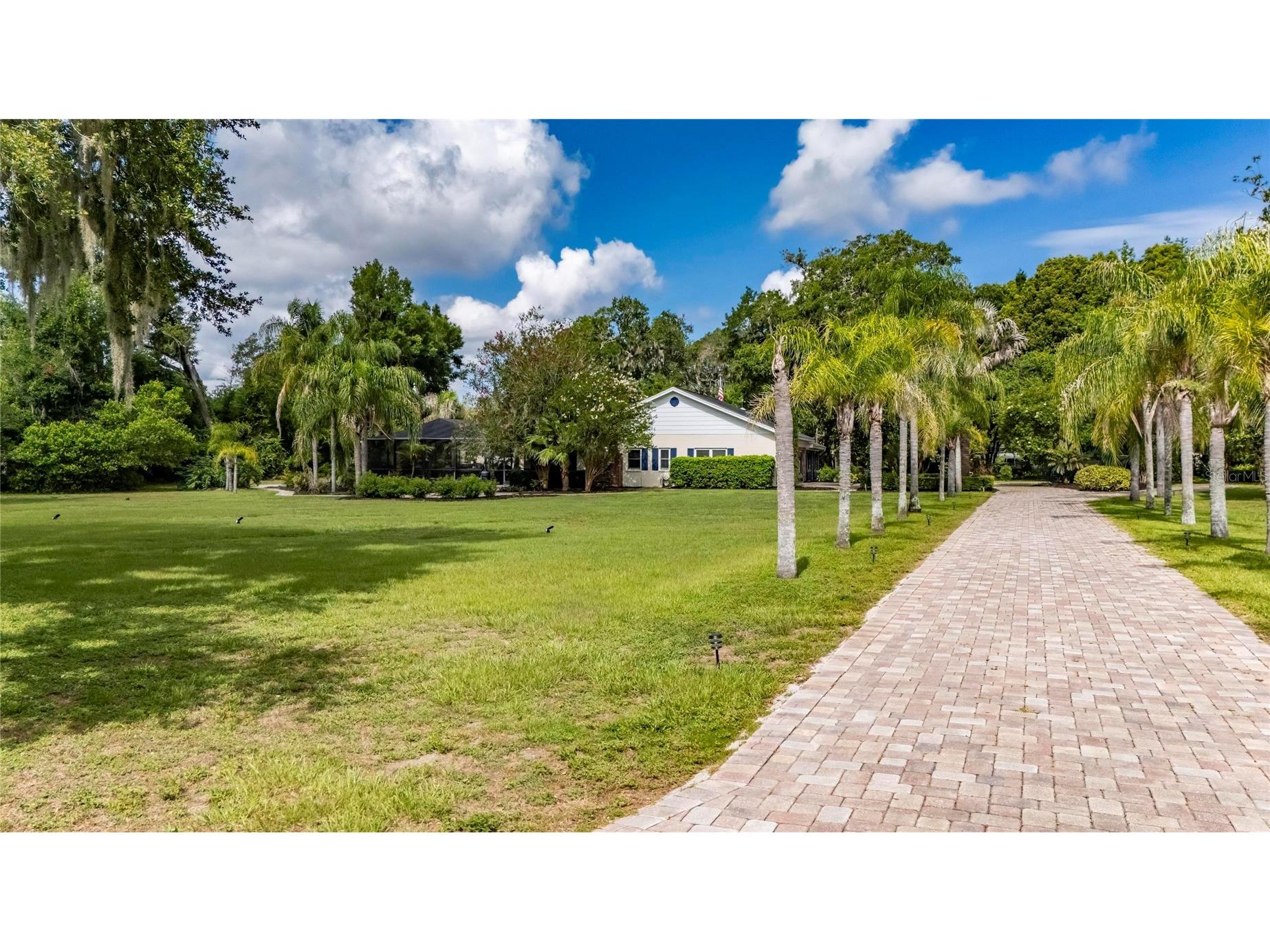 2715 Little Road Valrico FL 33596 TB8519953 image41