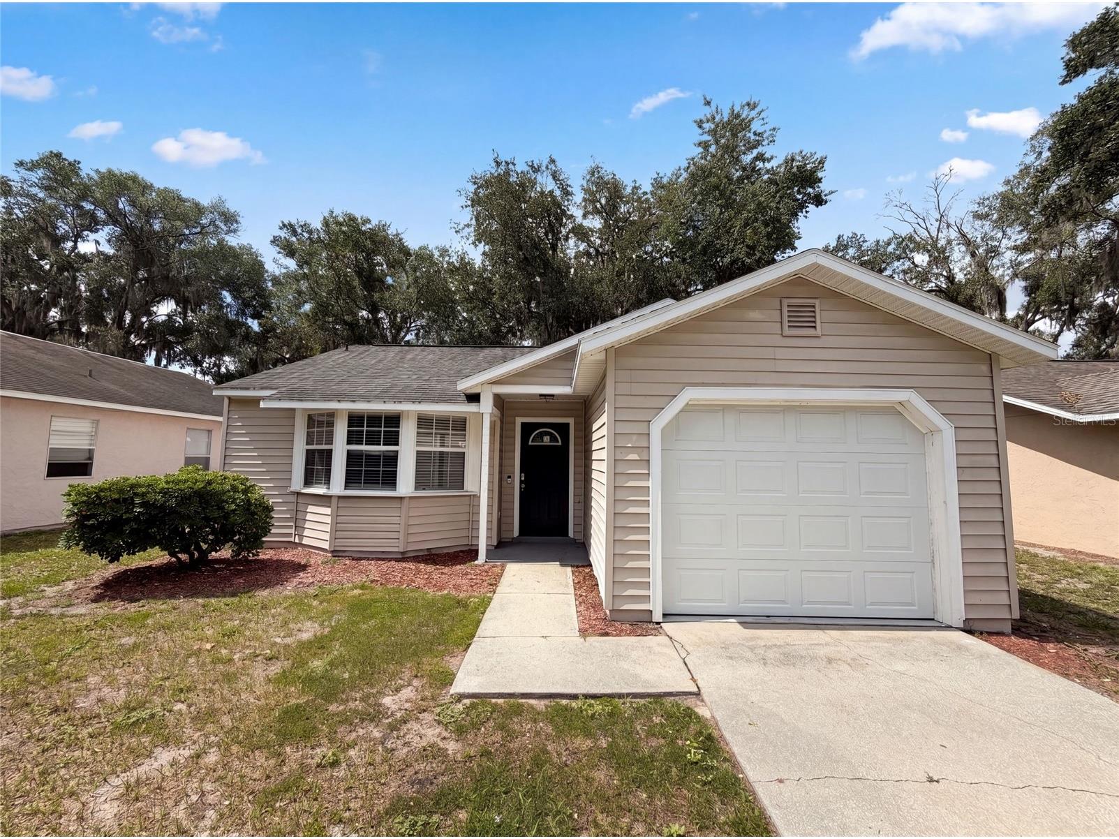 2715 Lorraine Drive Leesburg FL 34748 O6423666 image1