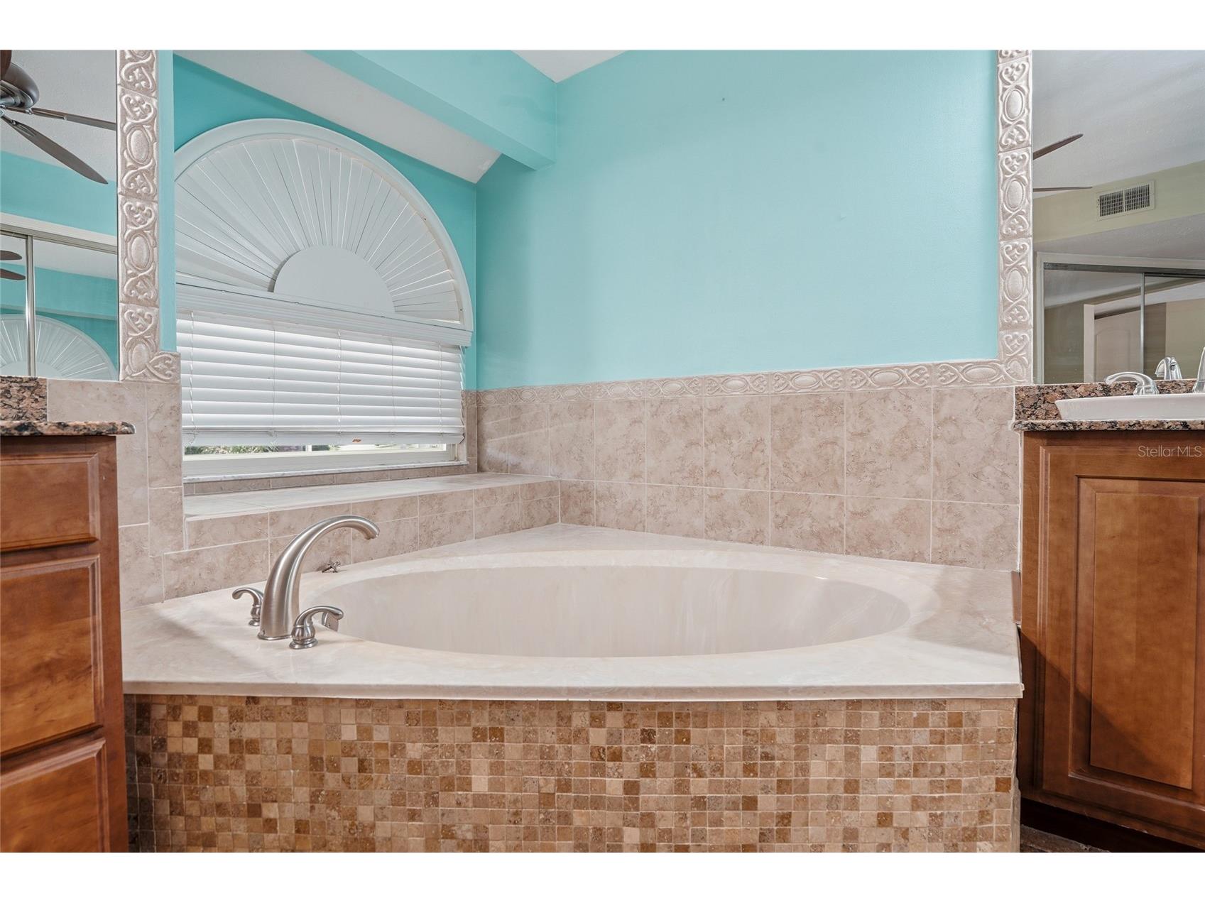 2715 Mock Orange Court Valrico FL 33594 TB8510258 image31