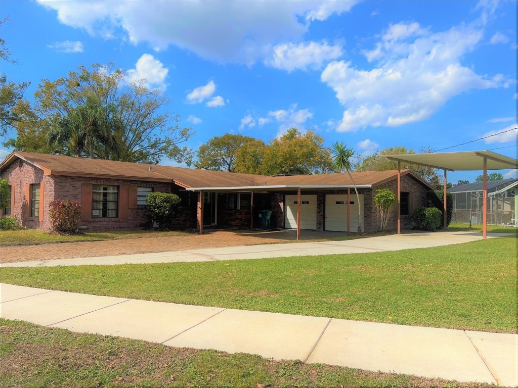 2715 Tradewinds Trail Orlando FL 32805 - Clear Lake U8192724 image1