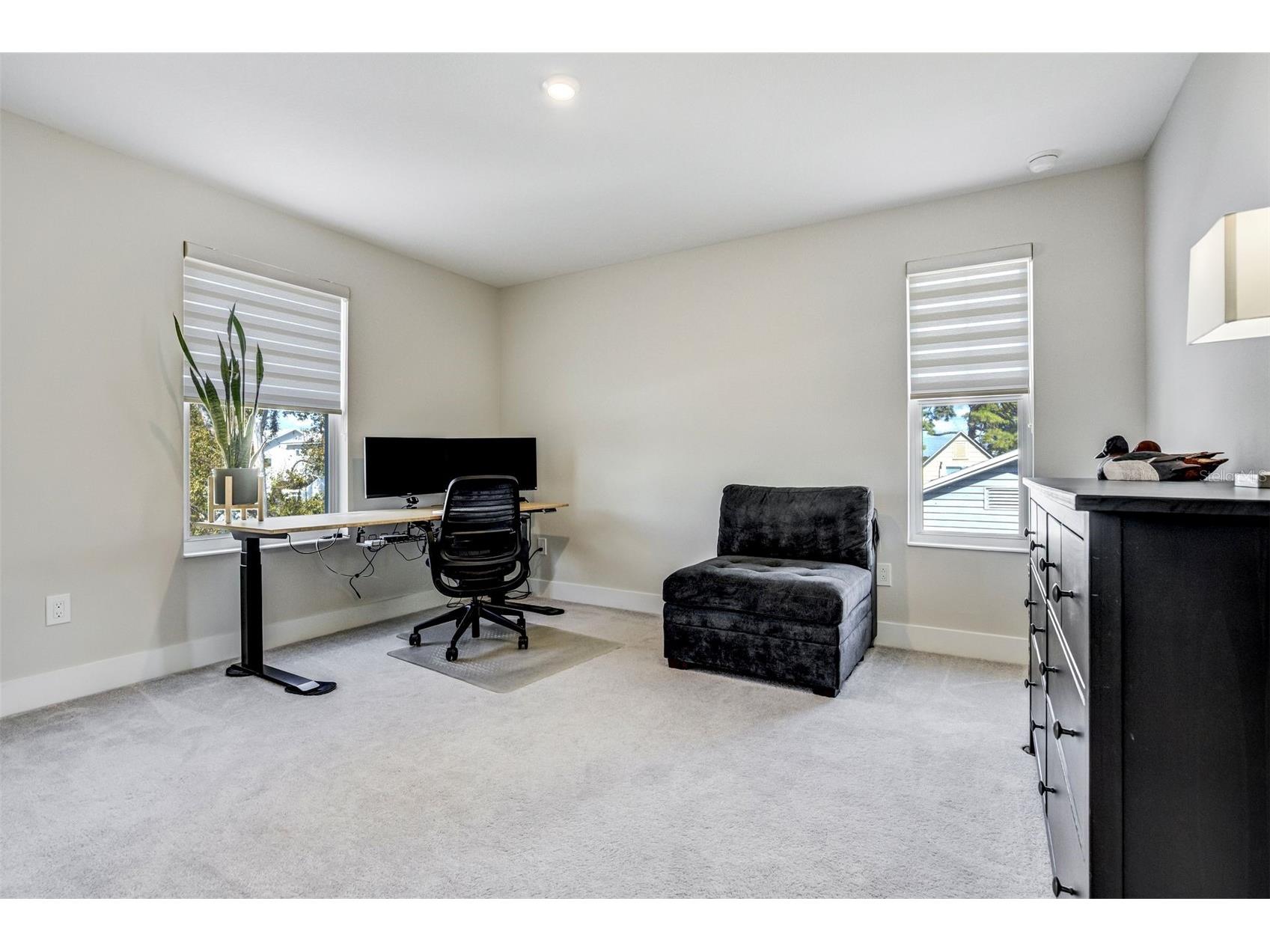 2716 13th Avenue N Saint Petersburg FL 33713 TB8486280 image18