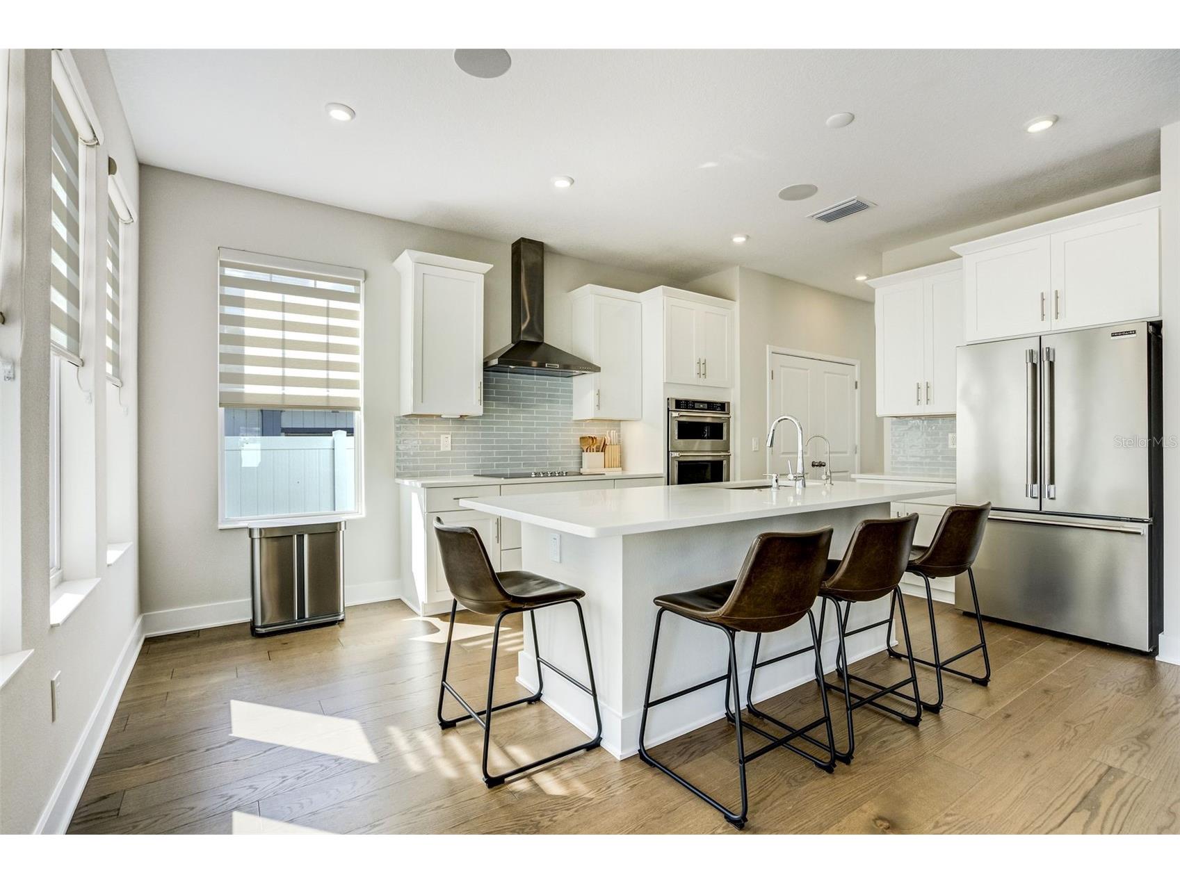 2716 13th Avenue N Saint Petersburg FL 33713 TB8486280 image4