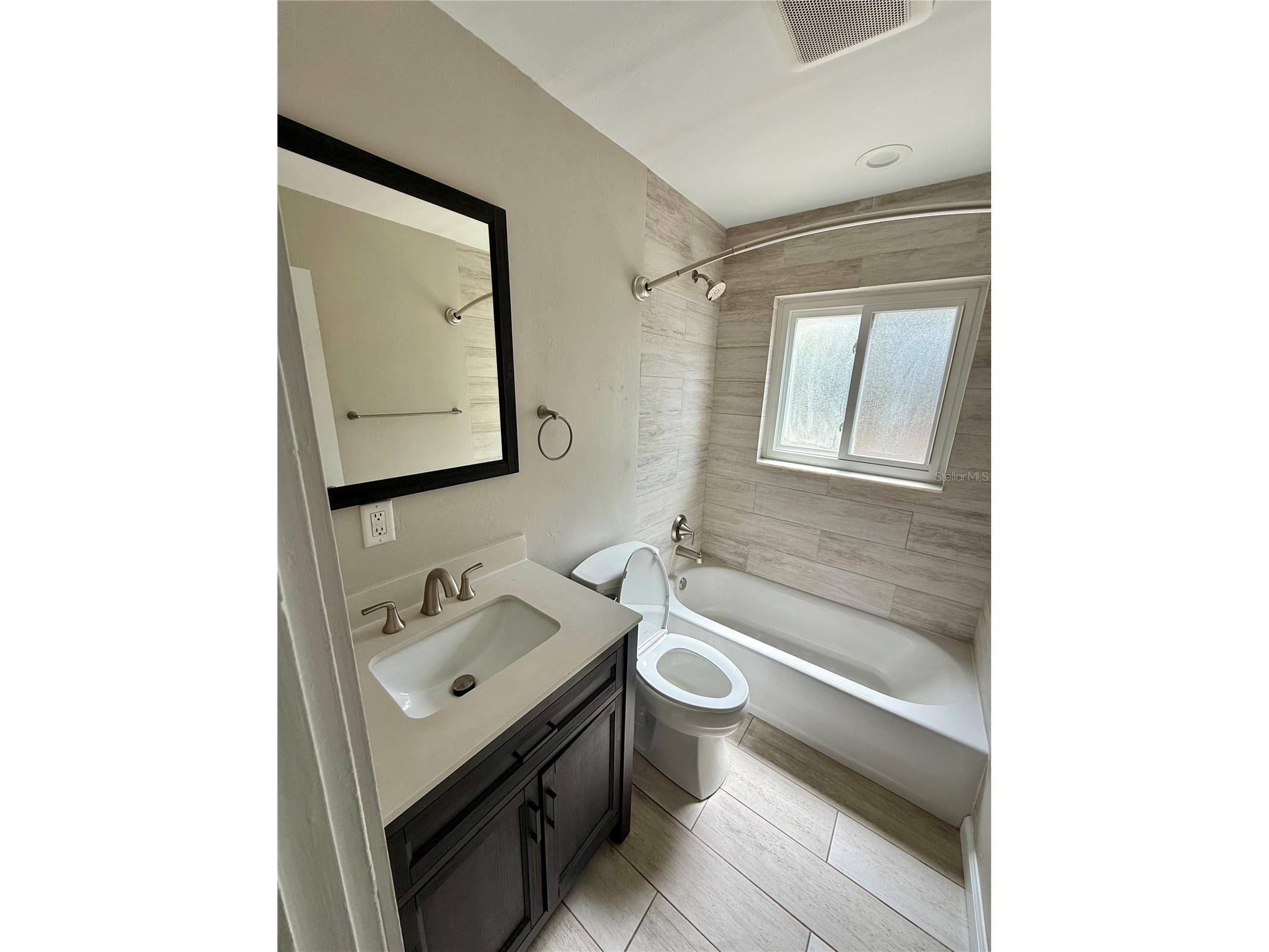 2716 Blossom Drive Sarasota FL 34239 A4699265 image6