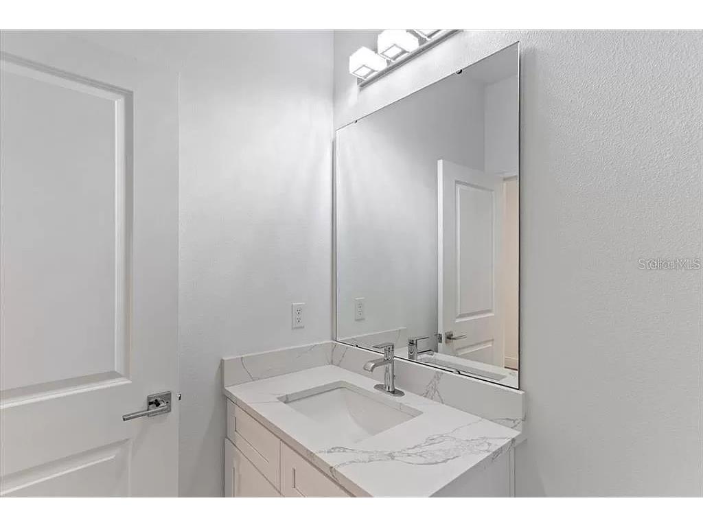 2717 Alamo Drive Orlando FL 32805 O6364340 image6