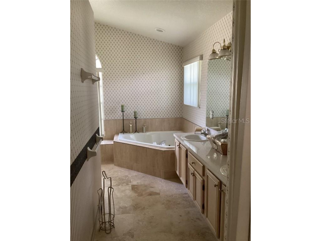 2717 Bayview Drive Eustis FL 32726 O6247060 image35