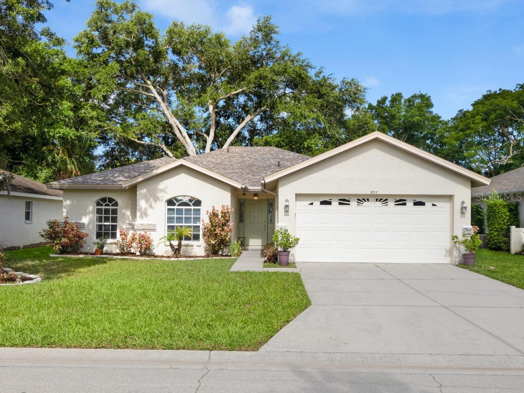 2717 Feiffer Circle Sarasota FL 34235 A4618423 image1