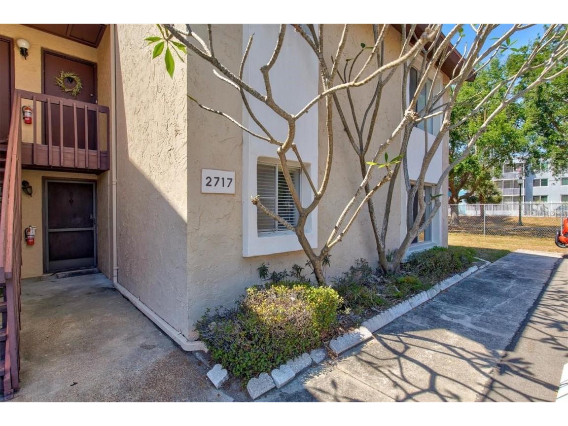 2717 Hidden Lake Boulevard #B Sarasota FL 34237 A4581828 image1