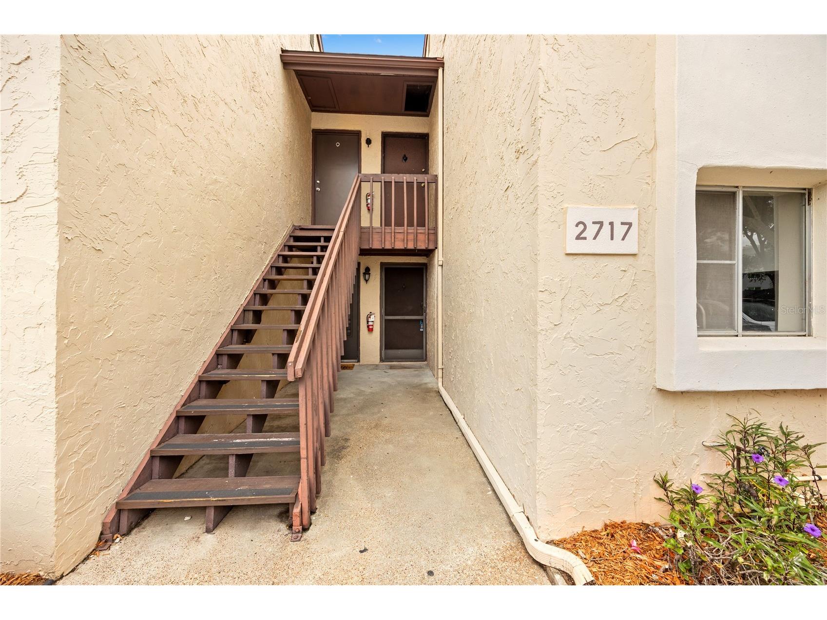 2717 Hidden Lake Boulevard #B Sarasota FL 34237 A4692533 image1
