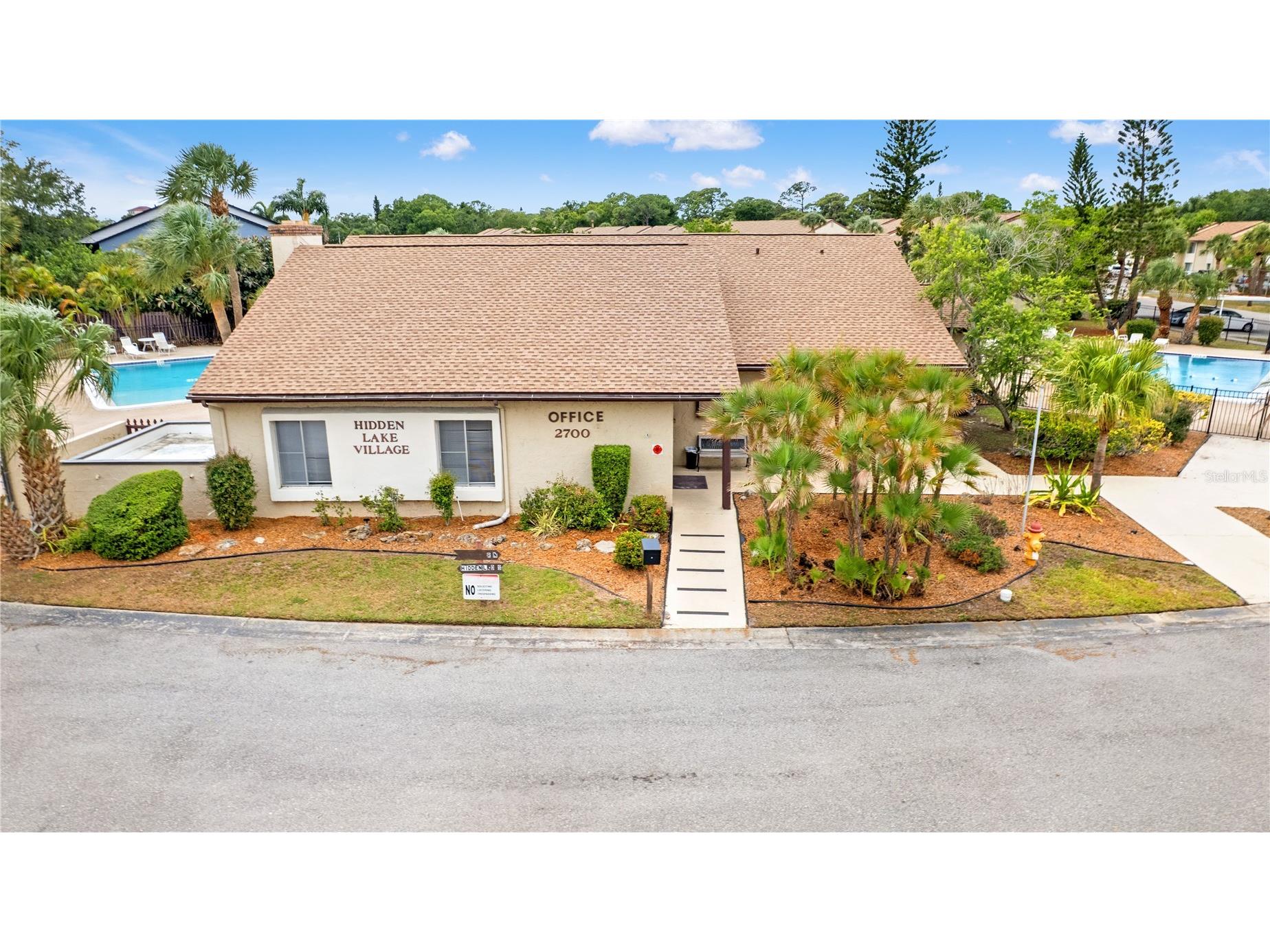 2717 Hidden Lake Boulevard #B Sarasota FL 34237 A4692533 image17