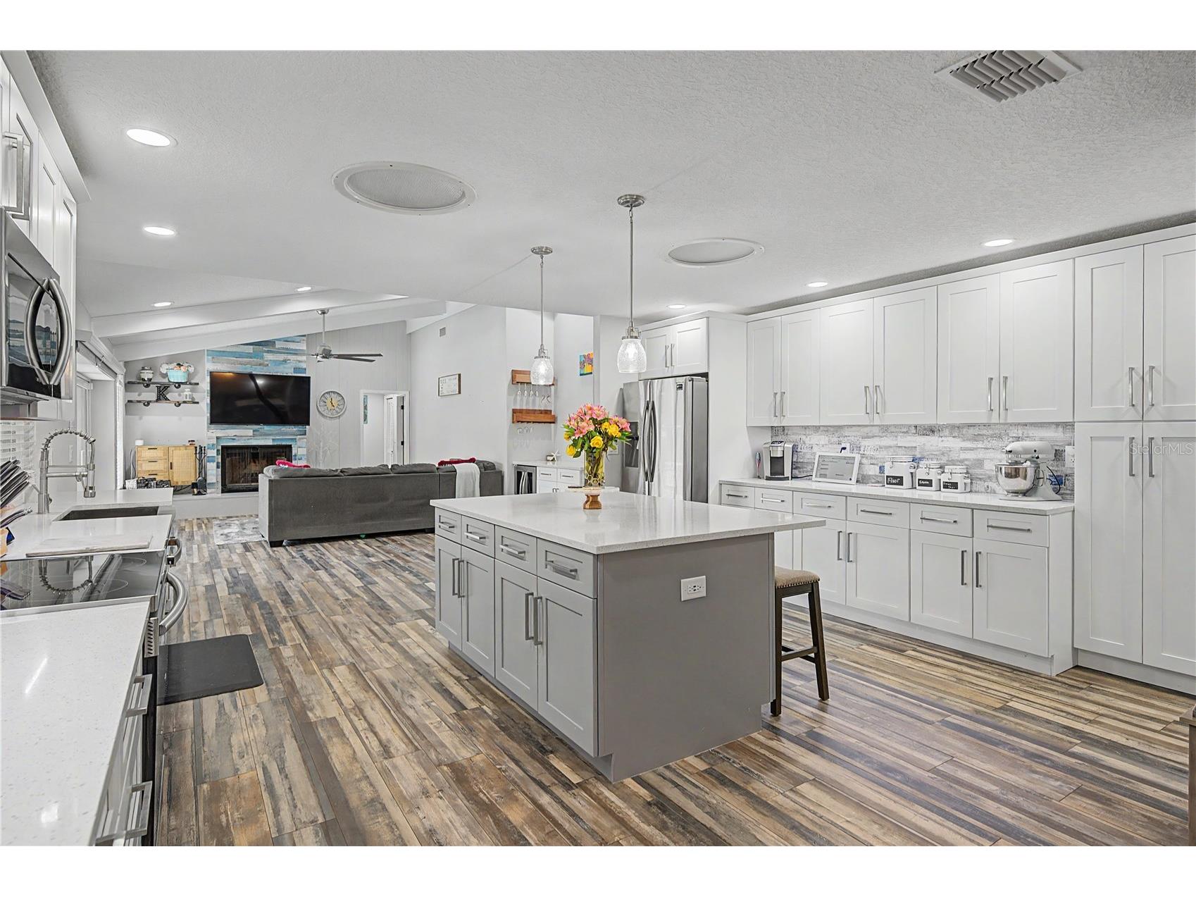 2717 Redford Court E Clearwater FL 33761 TB8522977 image12
