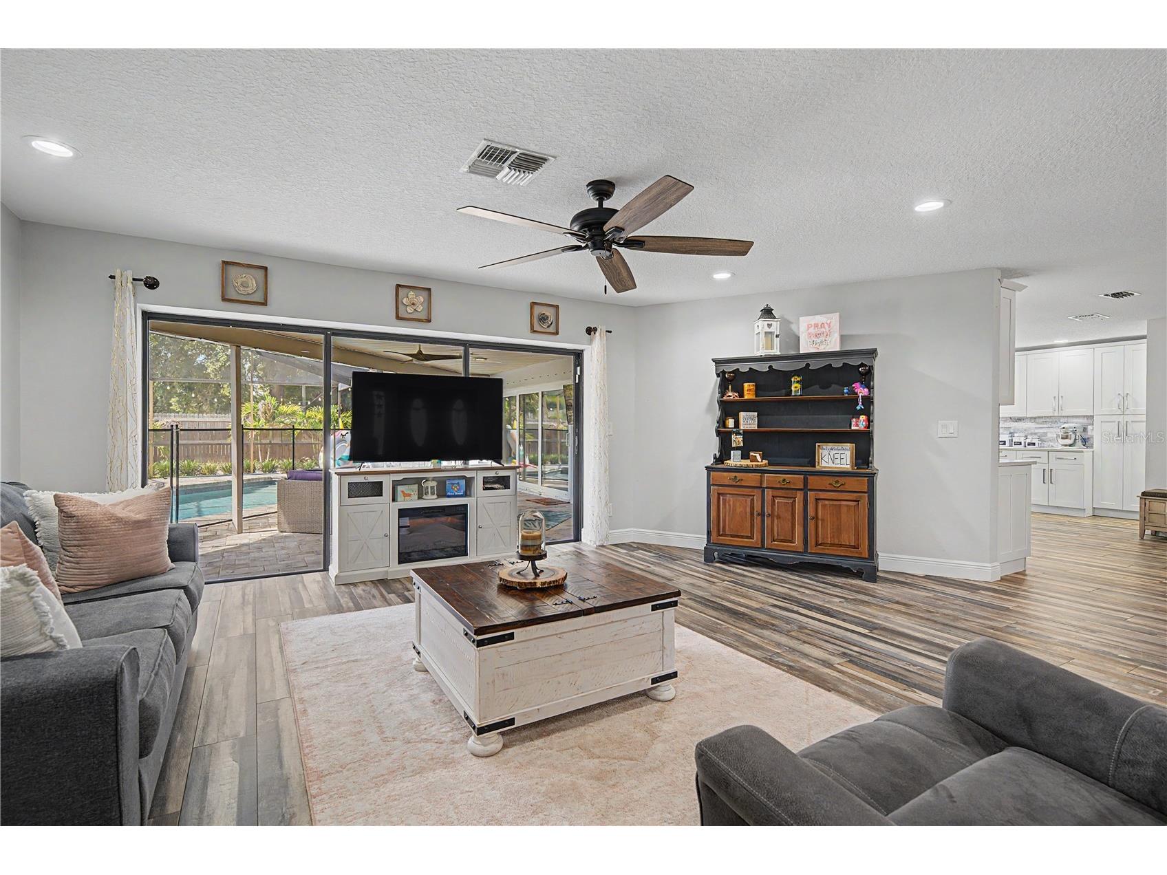 2717 Redford Court E Clearwater FL 33761 TB8522977 image9