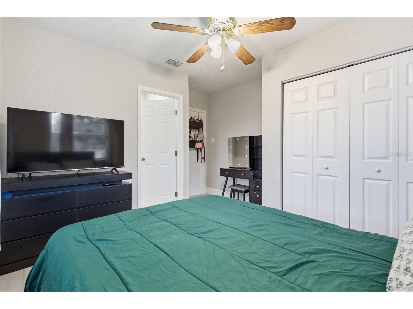 2717 W Cherry Street Tampa FL 33607 TB8466729 image12