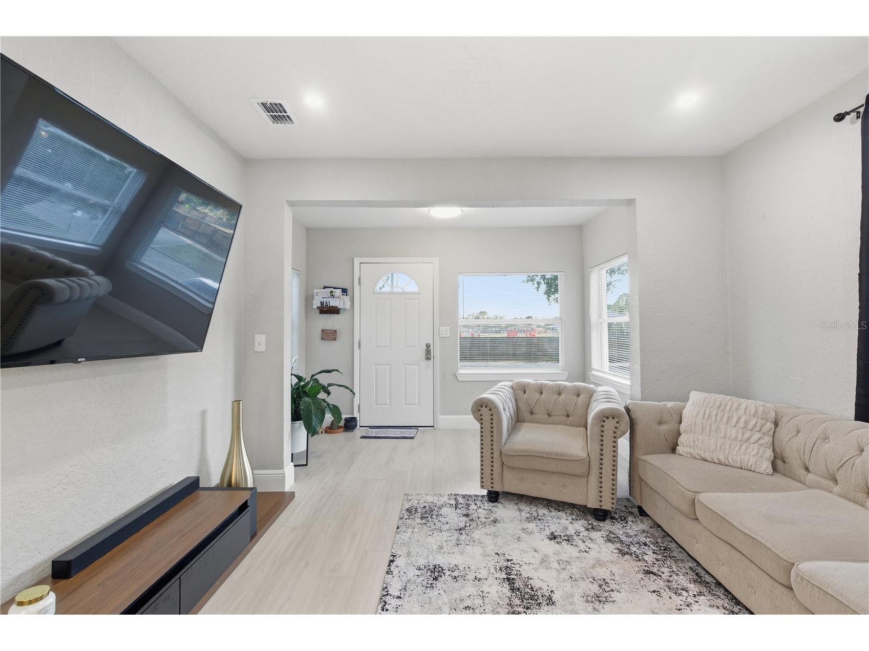 2717 W Cherry Street Tampa FL 33607 TB8466729 image5