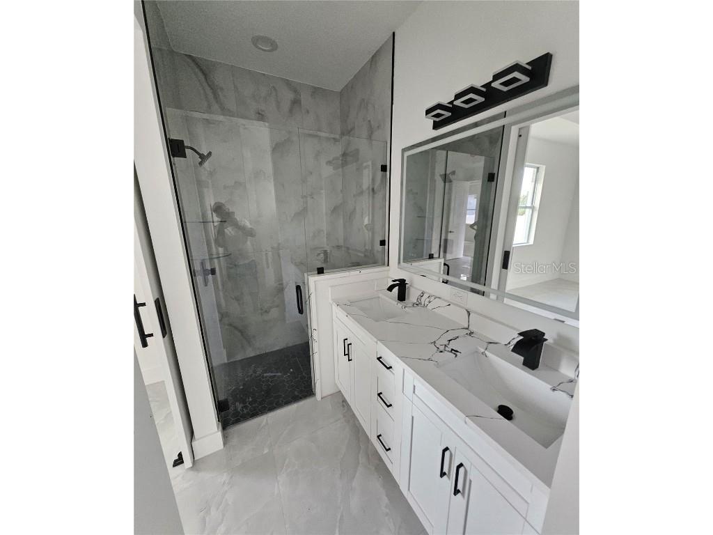 2717 W Sitka Street Tampa FL 33614 TB8393185 image10