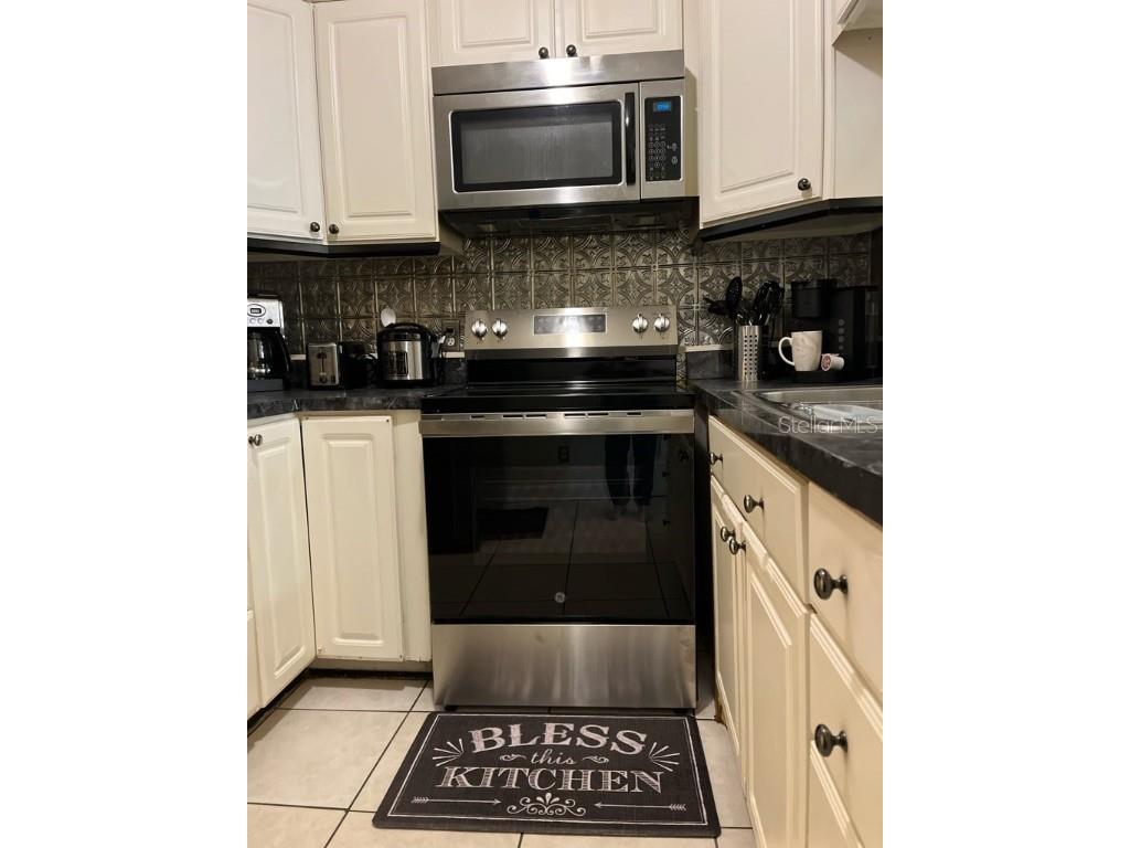 2717 W State Street Tampa FL 33609 TB8386697 image41