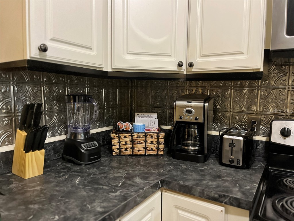 2717 W State Street Tampa FL 33609 TB8386697 image44