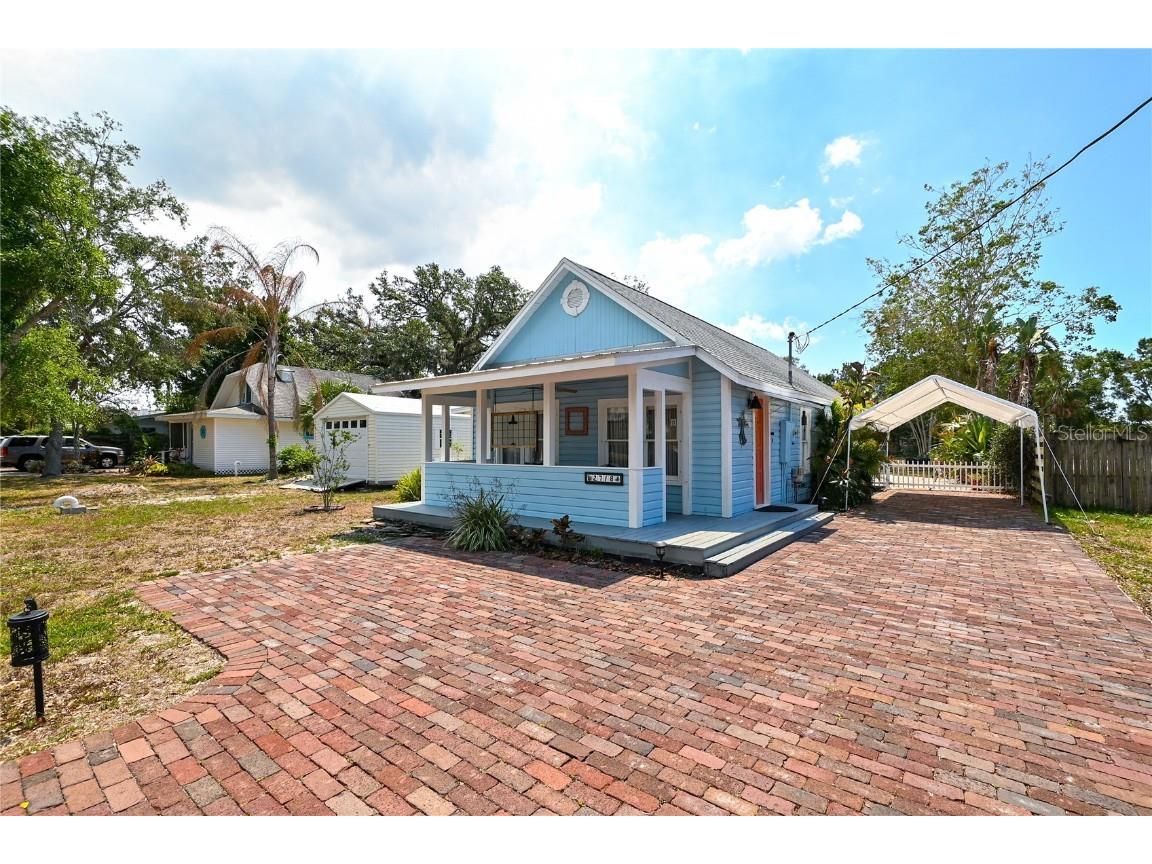 2718 Ashton Road Sarasota FL 34231 A4566232 image1