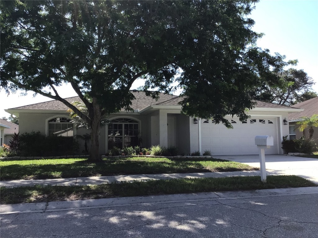 2718 Feiffer Circle Sarasota FL 34235 A4559806 image1